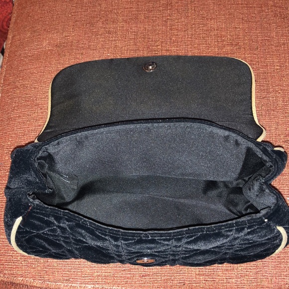 Dior Parfums Black Velvet Clutch - Picture 5 of 10